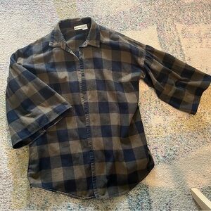 Newport News Brown Blouse with Long Sleeves and Classic Plaid Design